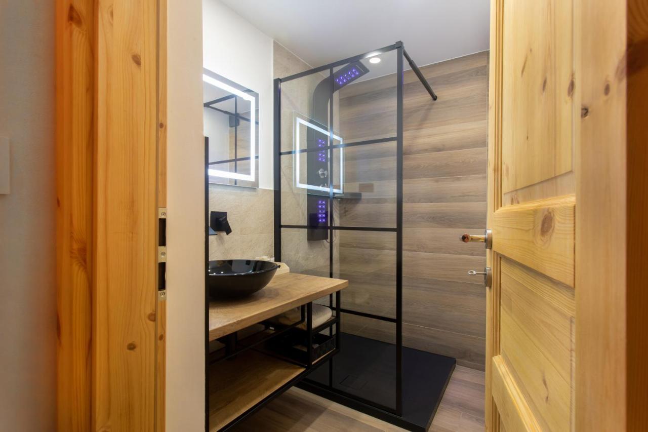 Honey Apartments Zirovnica Eksteriør bilde